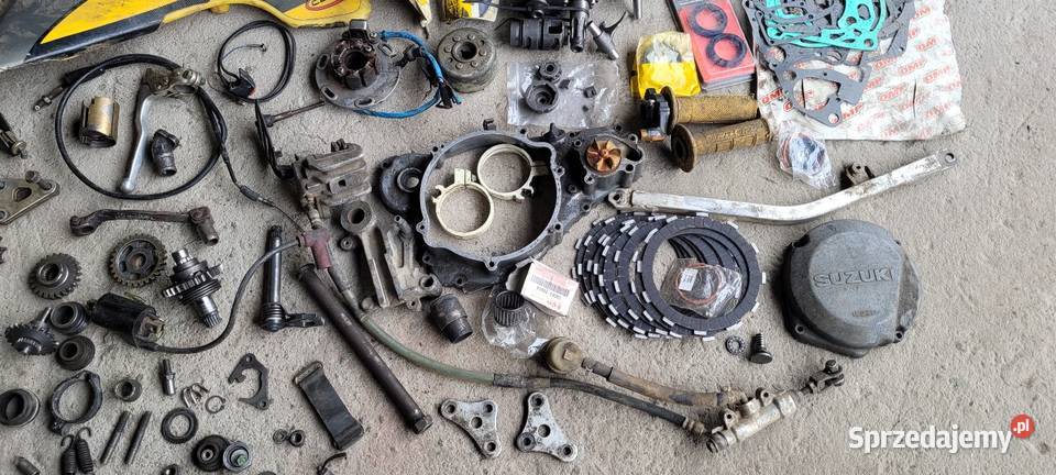 Suzuki RM 250 9596r pozostałości cześci sprzedam