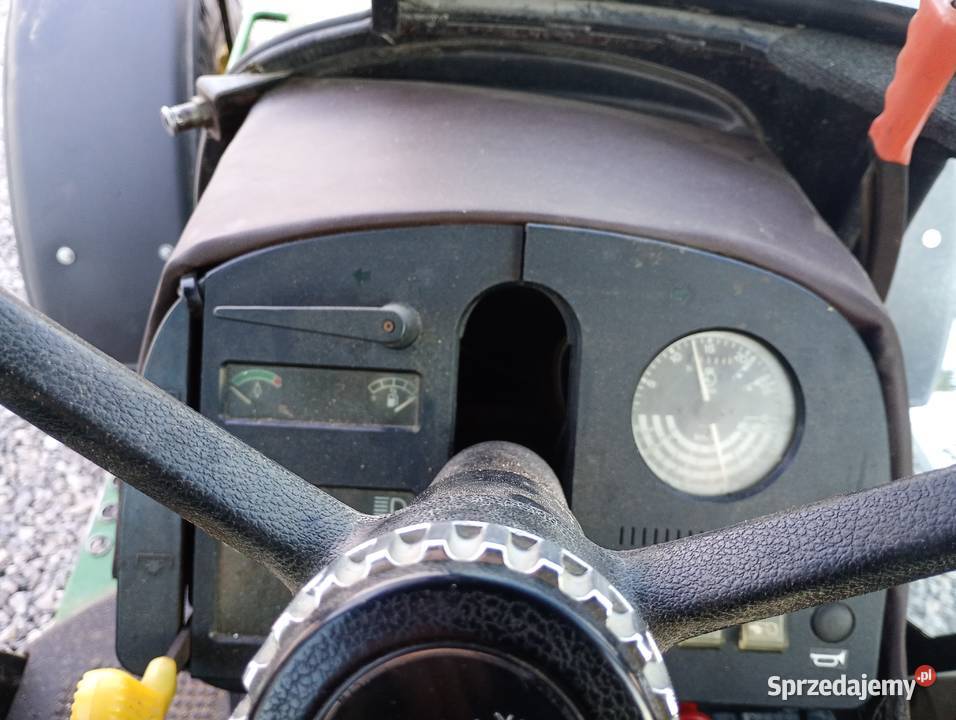 ciągnik rolniczy John Deere 1640 przedni TUZ