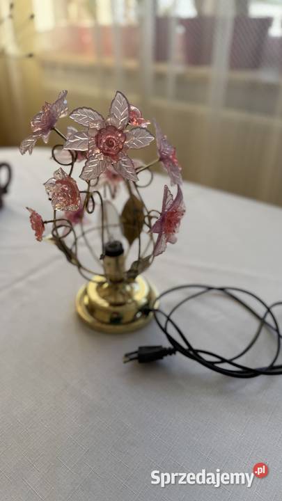 Lampka z ozdobnymi kwiatami Lampy Lublin