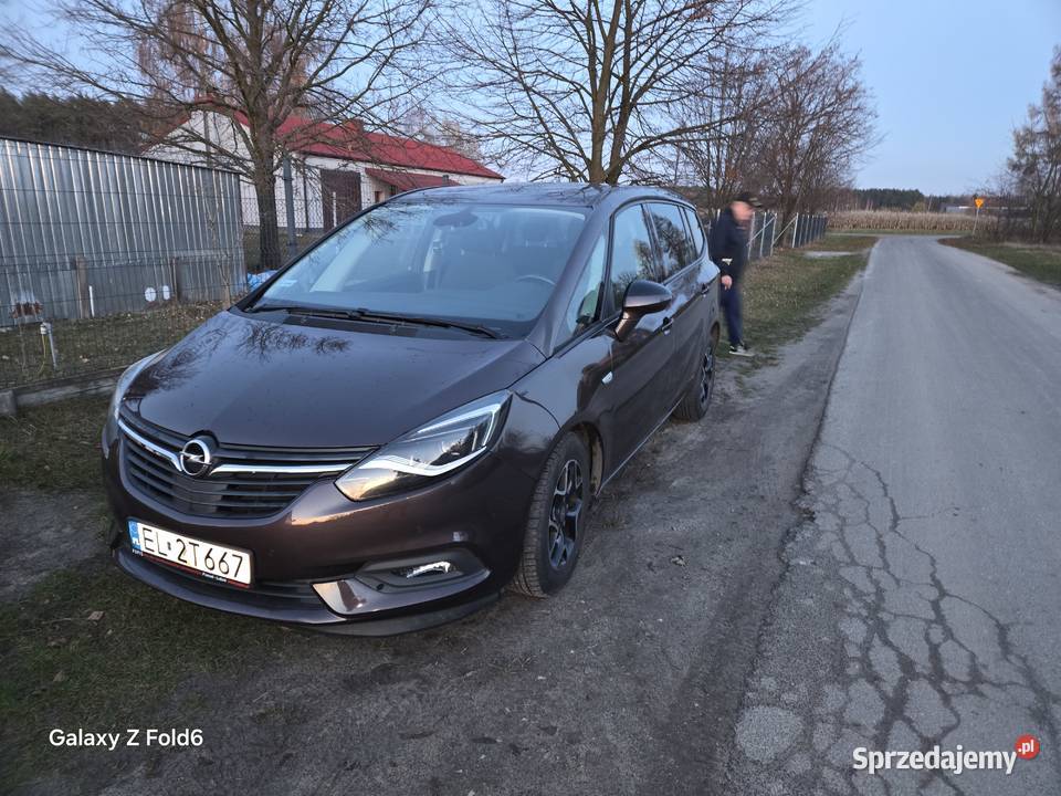 Wersja poliftowa lampy le niski przebieg gaz Zafira Łódź sprzedam
