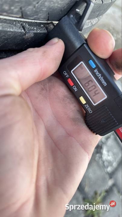 Opony 1556514 w ładnym stanie Chojnice