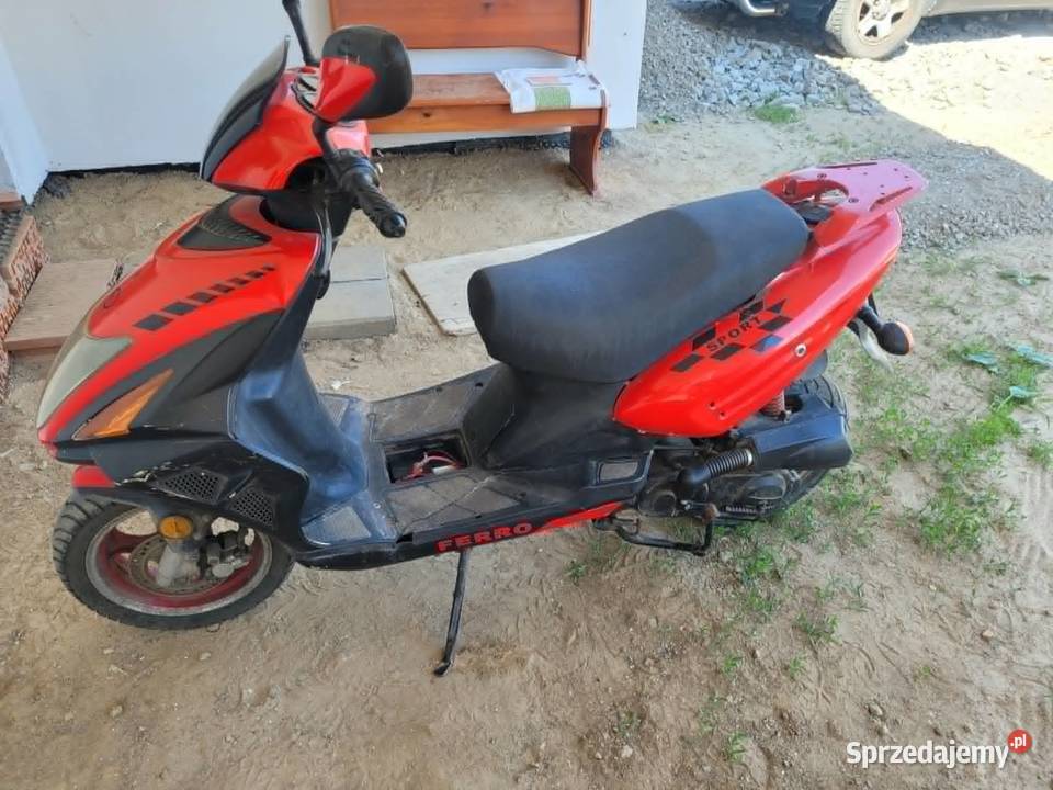 skuter uszkodzony sprzedam