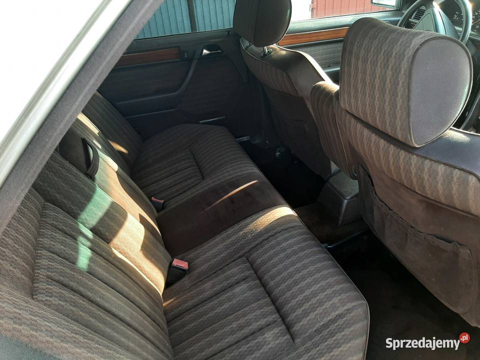 Mercedes 124 26 benzyna