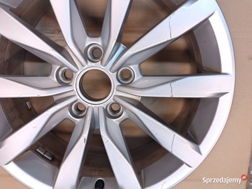VW Golf Felgi 5GO601025K 60x17 ET48 Motoryzacja Sandomierz