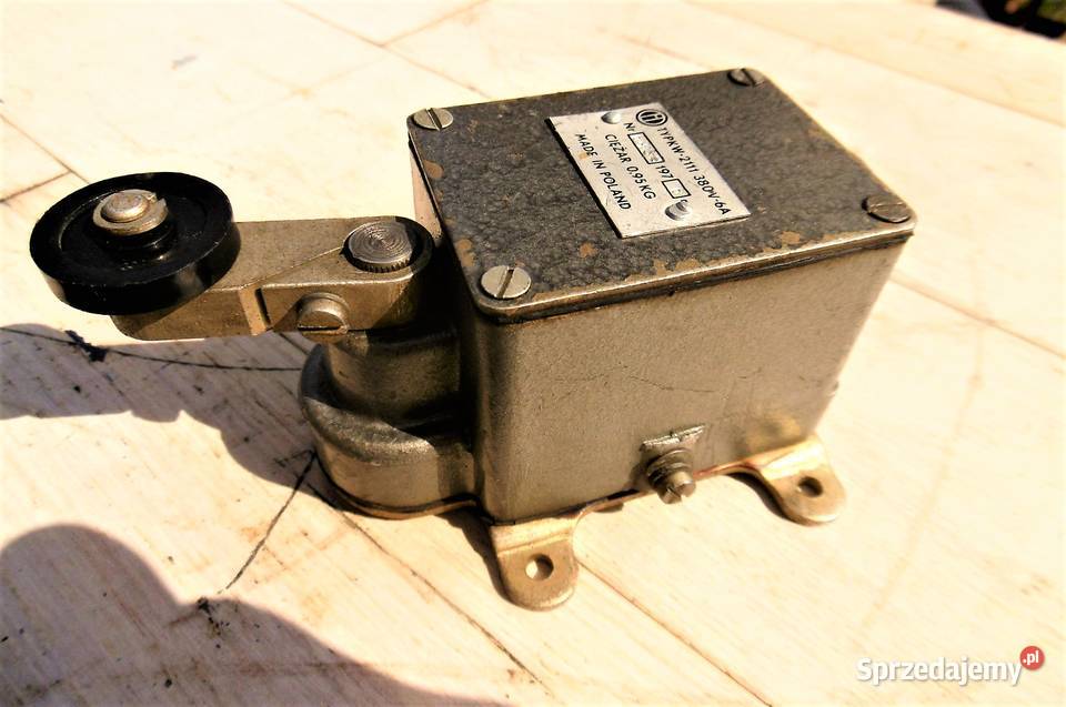 wyłącznik krańcowy kw 2211 krańcówka prl 1976 Namysłów sprzedam