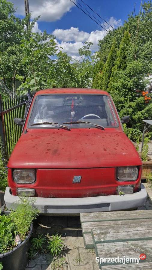 Polski Fiat 126P uszkodzony