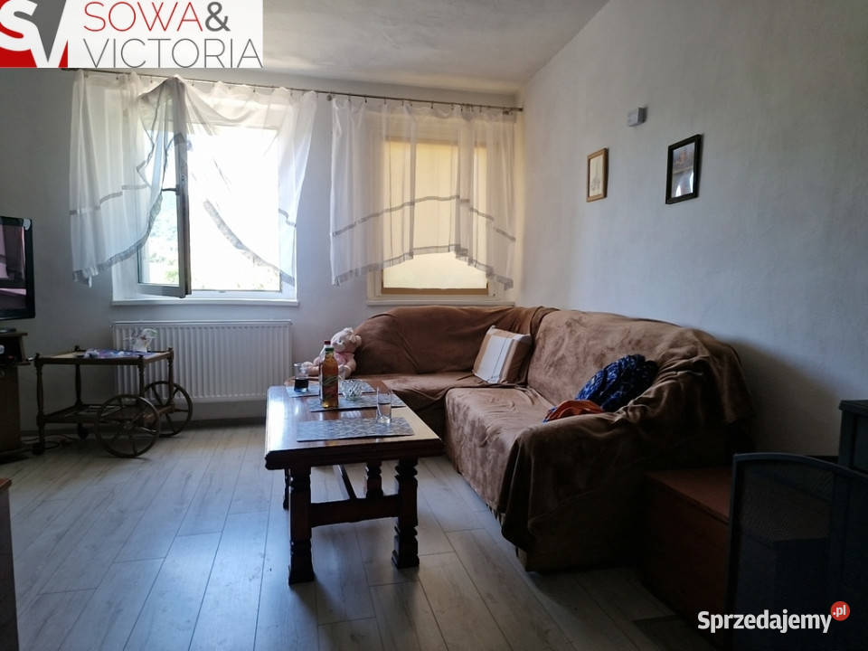 Ogródek garaż zieleń górski widok Głuszyca