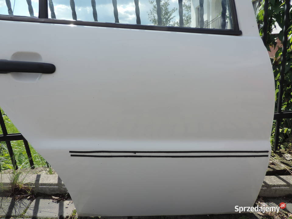 Drzwi Prawy Tył VW Polo 6N 5D kolor biały części blacharskie małopolskie
