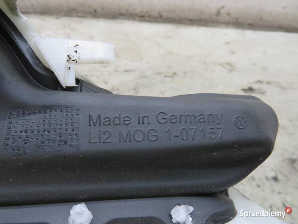 PLASTIK OSŁONA SŁUPKA LEWY PRZÓD PASSAT B7 KOMBI osobowe lubelskie