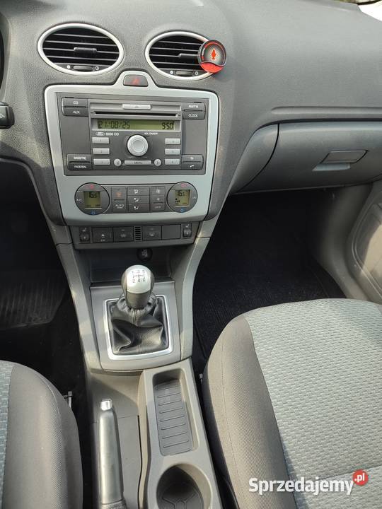 Ford Focus kombi 18 Benz 125 koni z Niemiec Jelenia Góra
