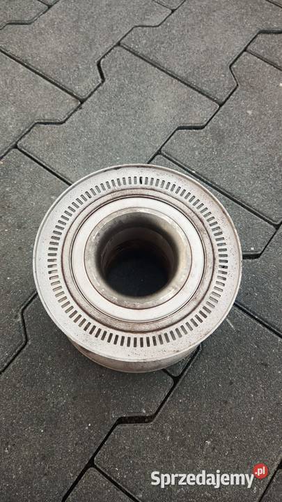Piasta przednia MAN TGM koło R195 x 8 szpilek Zawieszenie i układ kierowniczy Rzędowice sprzedam