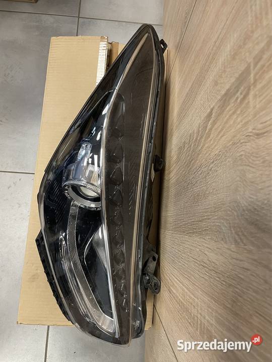 Hyundai i40 lift reflektor przód zwykły osobowe Kozubszczyzna sprzedam