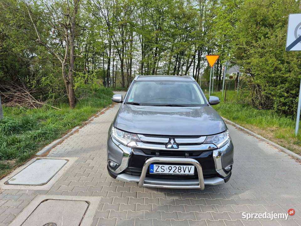 22 DiD 7osobowy BEZWYPADKOWY 150KM Outlander Szczecin