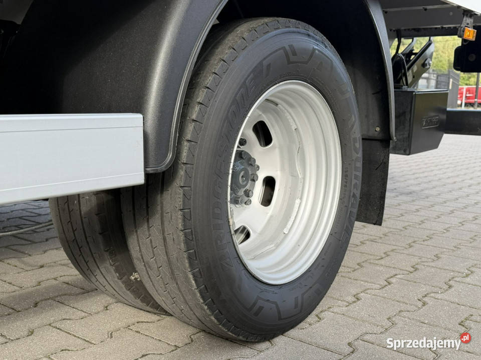 Iveco Daily 35C16 V Kontener Winda Na Bliźniaku kontener świętokrzyskie Widełki