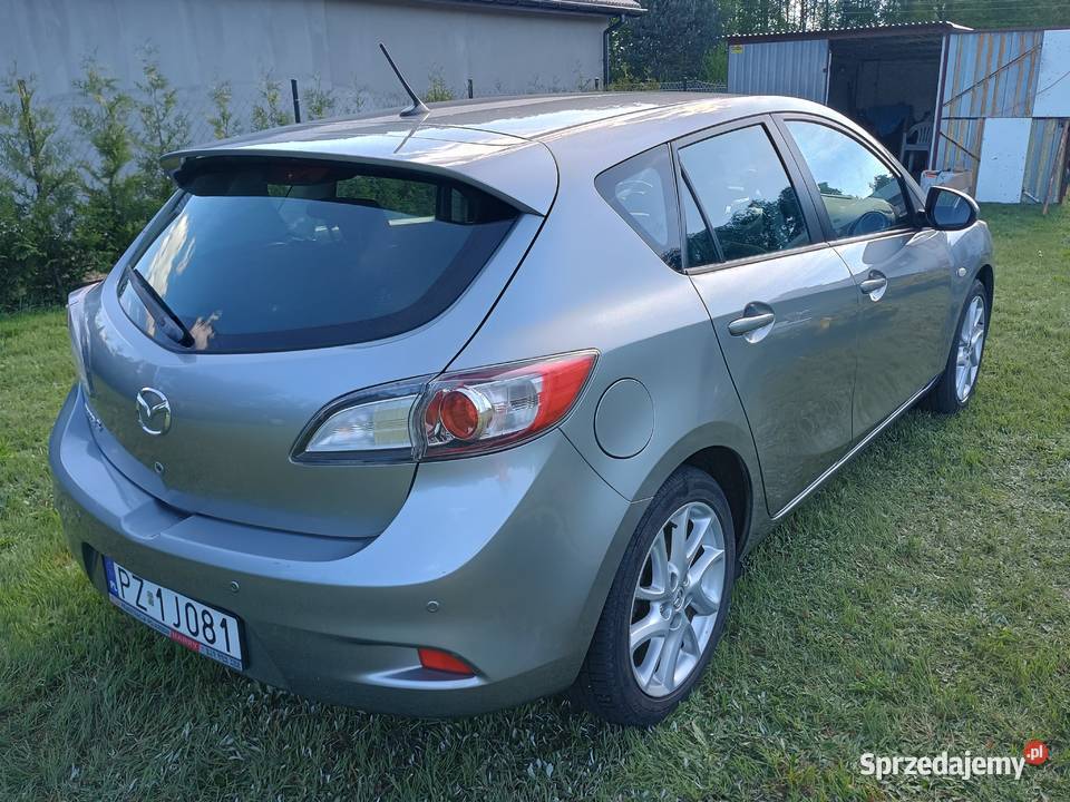 Mazda 3 16 benzyna 105 mały przebieg 100 serwisowany w ASO mazowieckie Radom