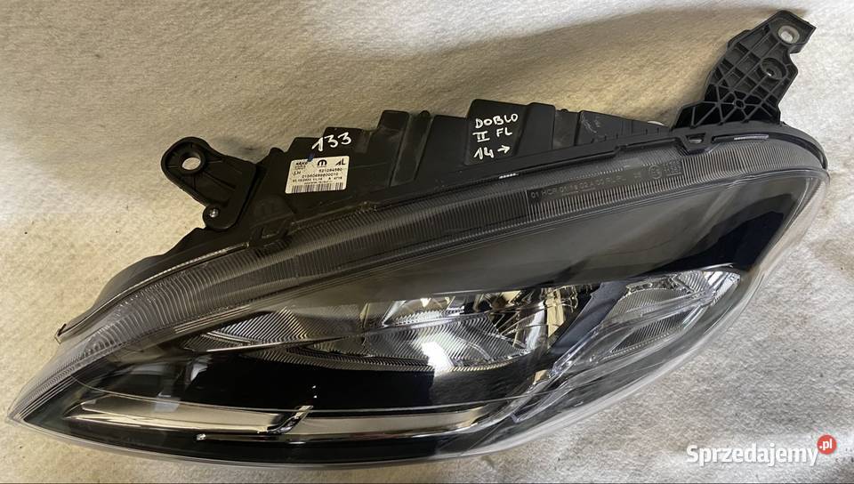 Lampa reflektor lewy przód Fiat Doblo II Lift Lampy przednie Jasienica