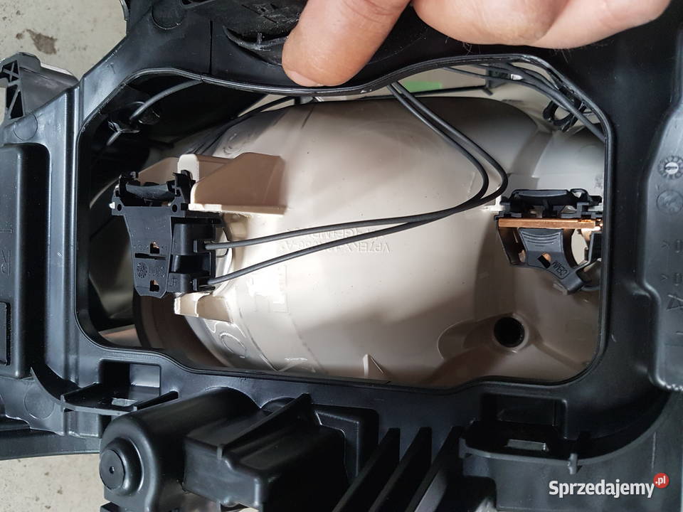 FORD MONDEO IV REFLEKTOR PRAWY LAMPA PRAWA sprzedam