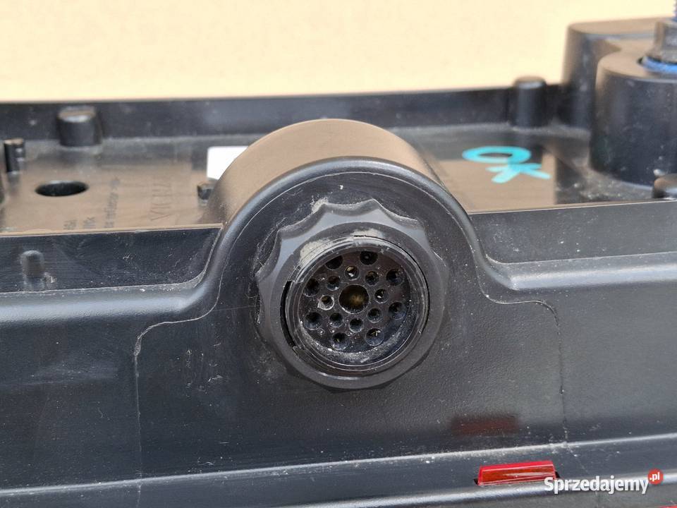 VOLVO FM FM4 LAMPA PRAWY TYŁ PRAWA TYLNA SYGNAŁ Bieleń sprzedam