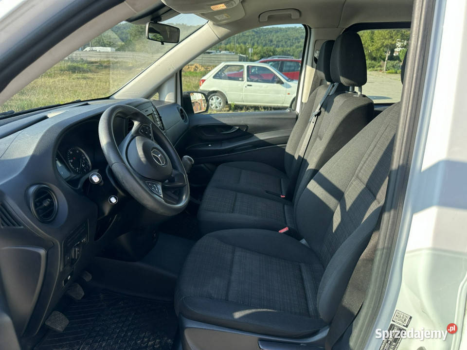 Mercedes Vito 9 osobowy klimatyzacja nawigacja serwisowany w ASO Wejherowo