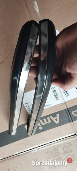 Listwy chromowane pod lampy Mercedes w 123 Tarnów