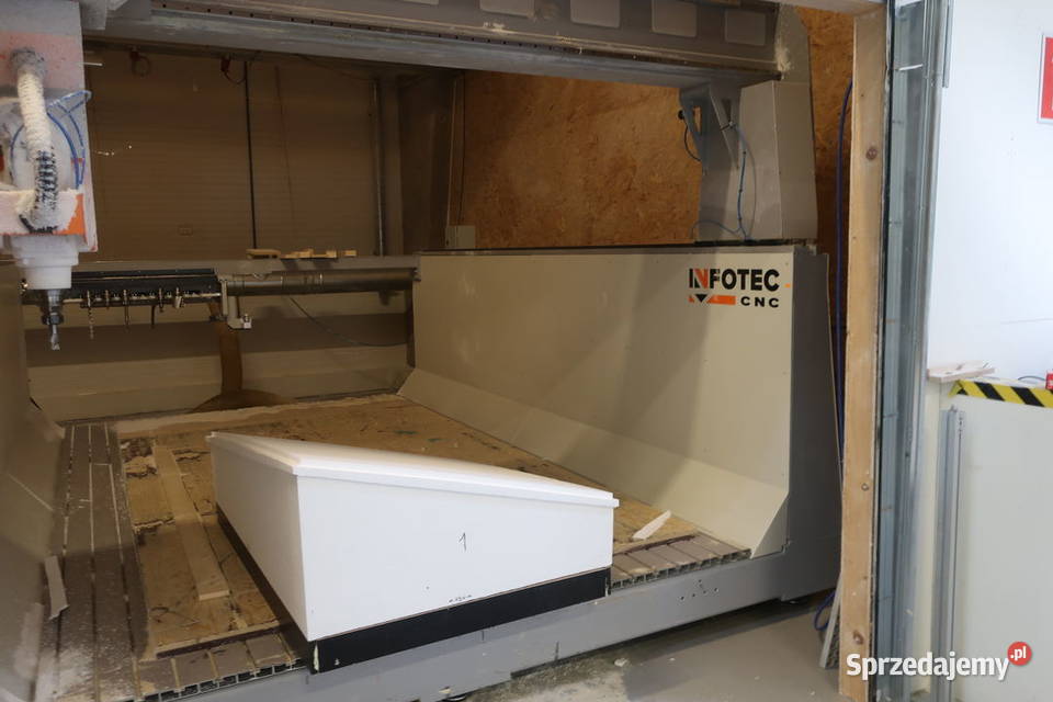 Centrum obróbcze CNC INFOTEC Model 2515 Częstochowa