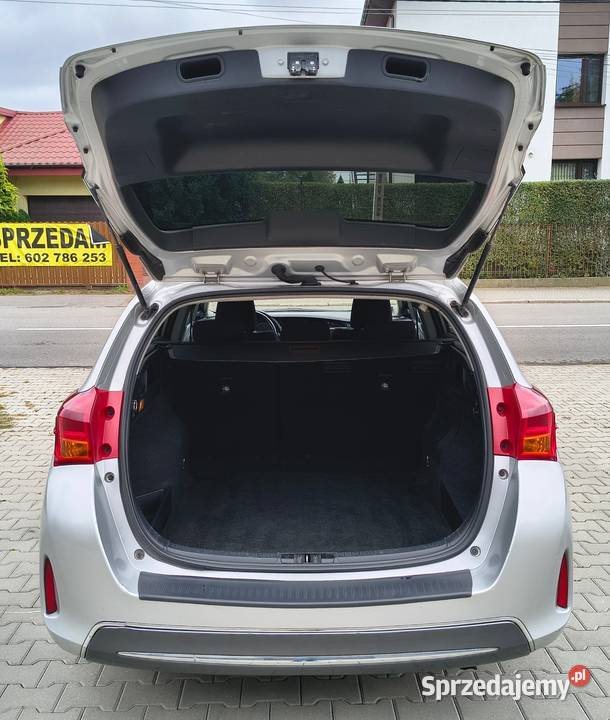 Toyota Auris 18 Hybryda LPG 15100 CVT Super stan klimatyzacja Warszawa