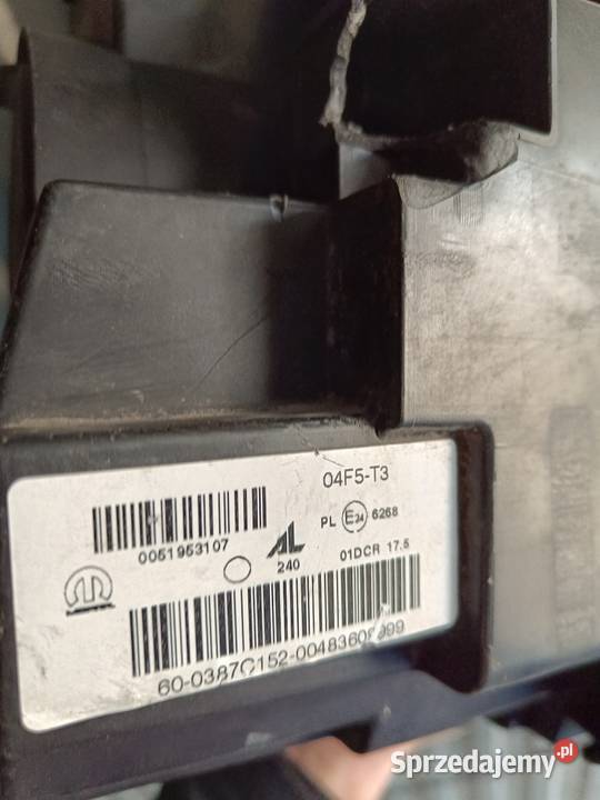 JEEP RENEGADE XENON LAMPA PRZEDNIA PRAWA EUROPA osobowe Biskupice