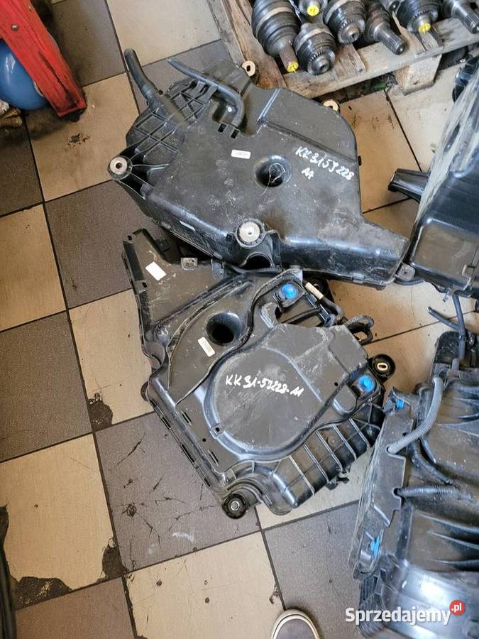 Zbiornik Adblu Ford GK215J228AH KK315J228AA Radom sprzedam