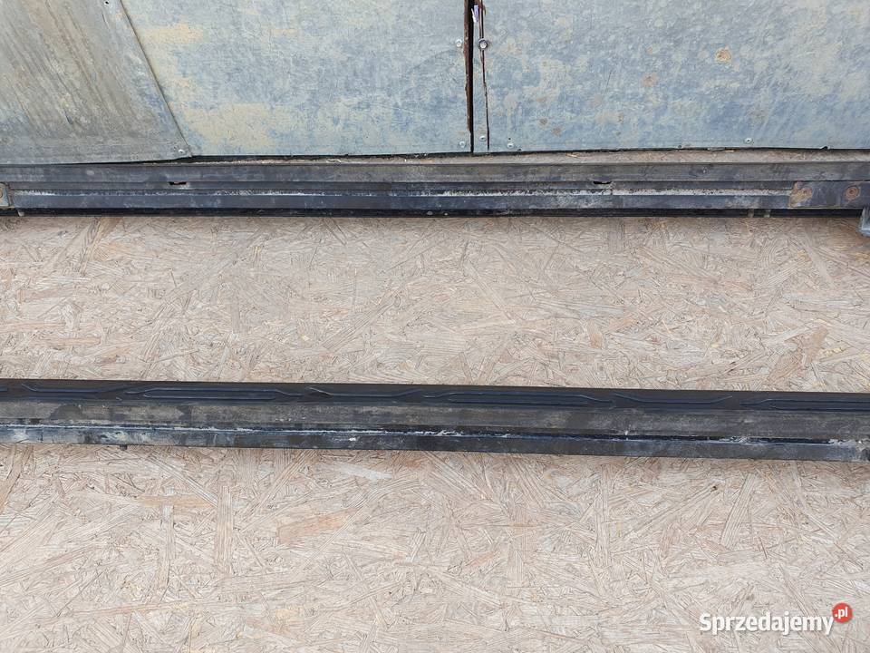 NISSAN XTRAIL T32 LIFT LISTWA PROGOWA LEWA Międzychód