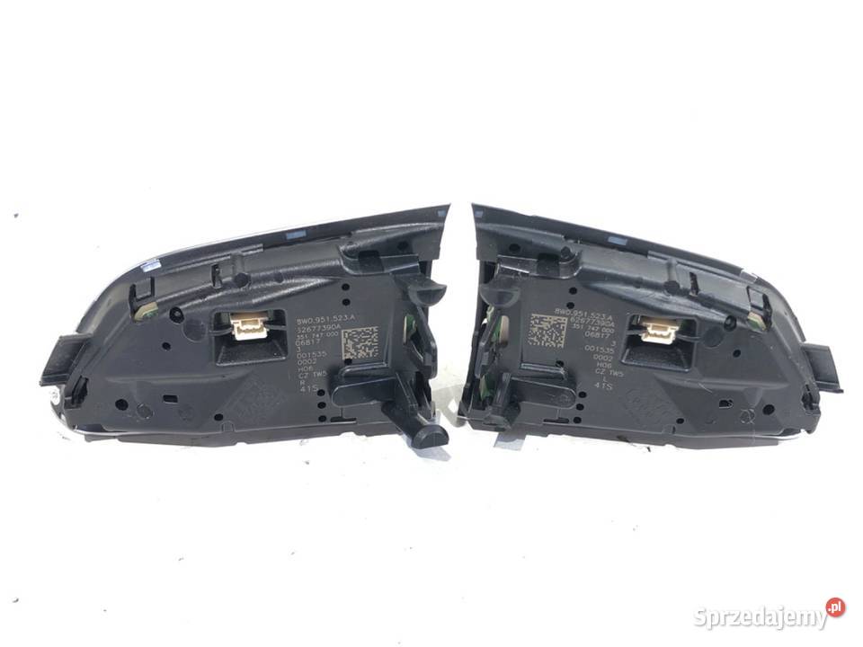 PRZEŁĄCZNIKI KIEROWNICY AUDI A4 B9 8W0951523A