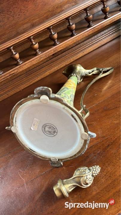 Porcelanowa karafka okutą złoconym brązem W Gdańsk