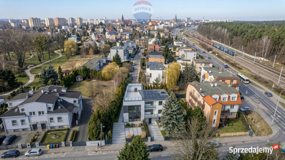 Dwa budynki na jednej działce duży potencjał Sprzedaż Poznań