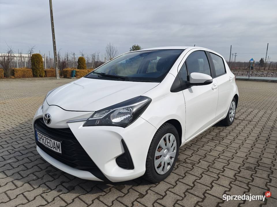 Toyota Yaris III FL 1 0 benzyna Salon Polska 1000cm3 Belsk Duży