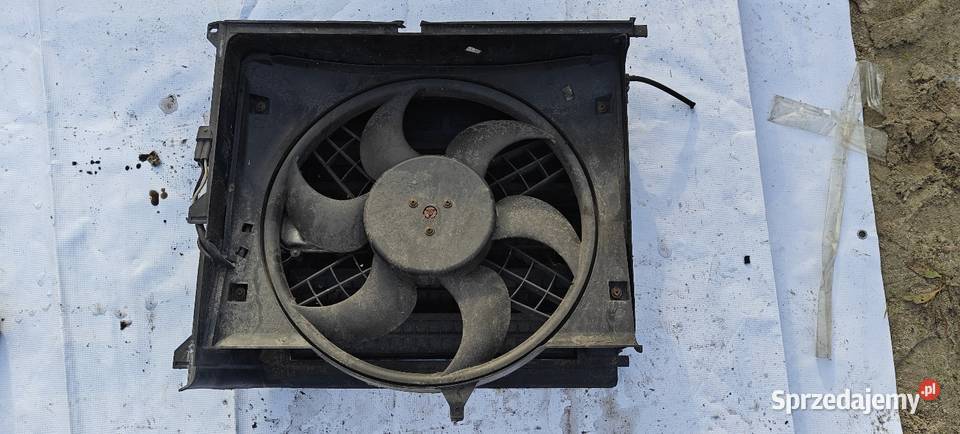 Wentylator chłodnicy żaluzja BMW E46 320d 20d osobowe Siechnice