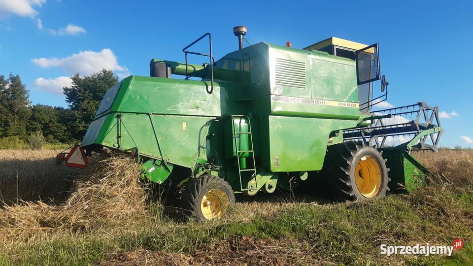 John Deere 1042