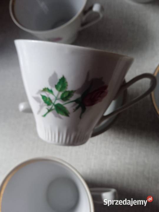 6 filiżanek cukierniczka z serwisu do herbaty Koźminek