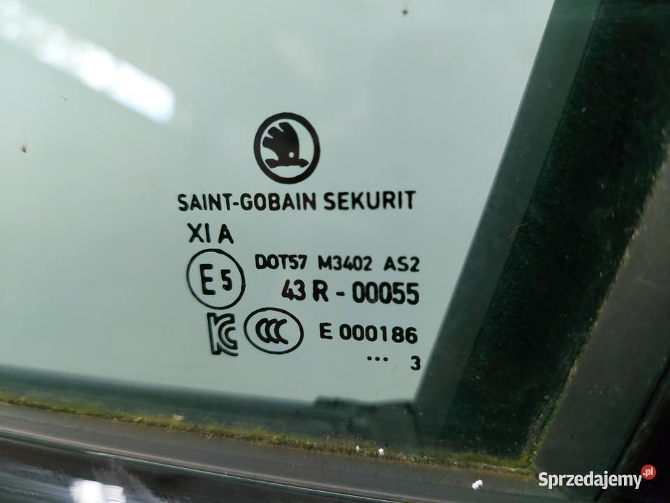 SKODA ENYAQ 5LA Drzwi przód lewy LF7Y 2023 Drzwi