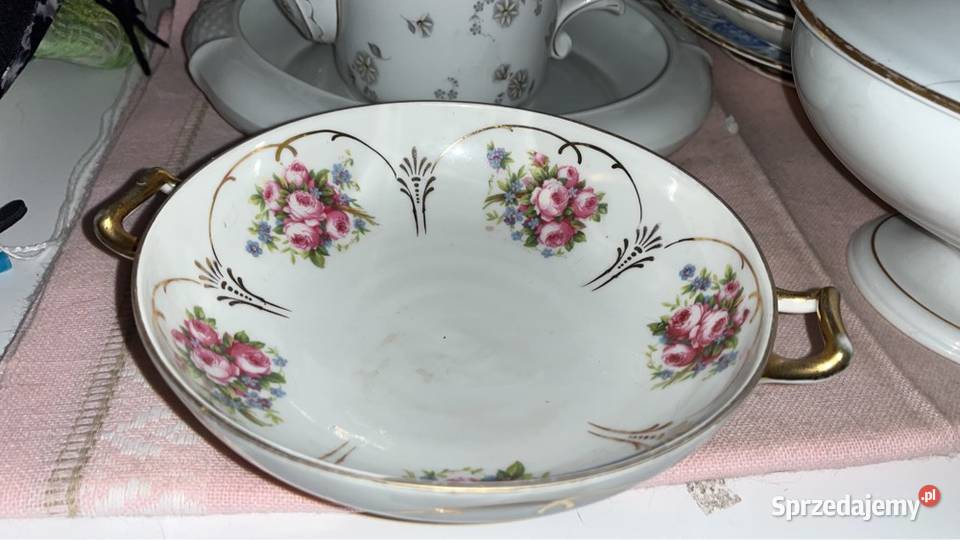 Patera różyczki w złotych kasetonach wewnątrz i Antyki, Sztuka, Kolekcje pomorskie