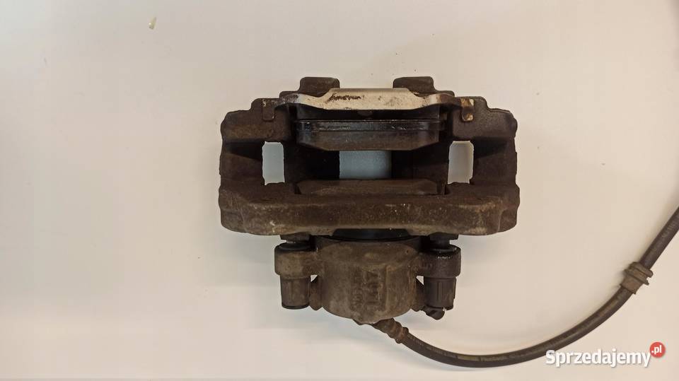 ZACISK PRAWY PRZÓD BMW F22