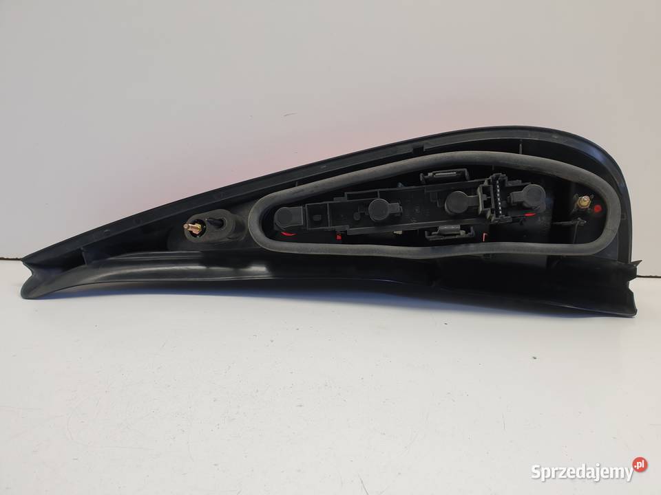 Renault Laguna I KOMBI LIFT TYLNA LAMPA LEWA TYŁ Janów sprzedam