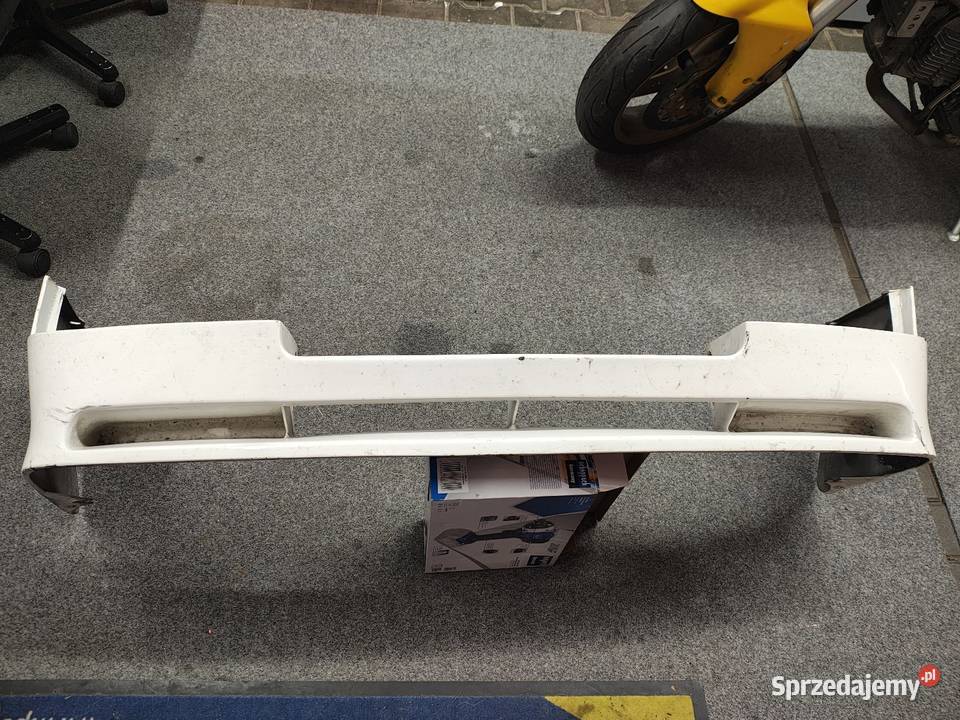 Przedni spoiler Porsche 944