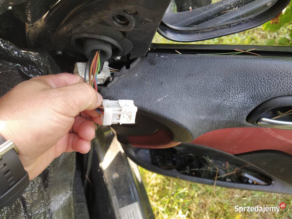 Peugeot 206 206cc lusterko prawe czarne Karoseria Starachowice