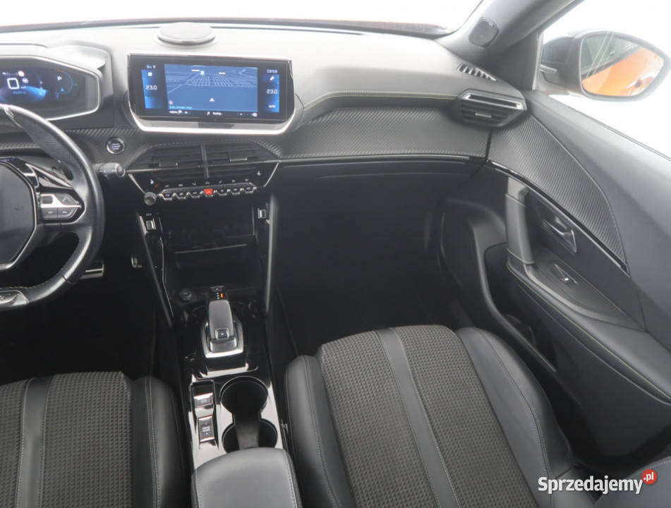 Peugeot 2008 12 PureTech czujnik parkowania