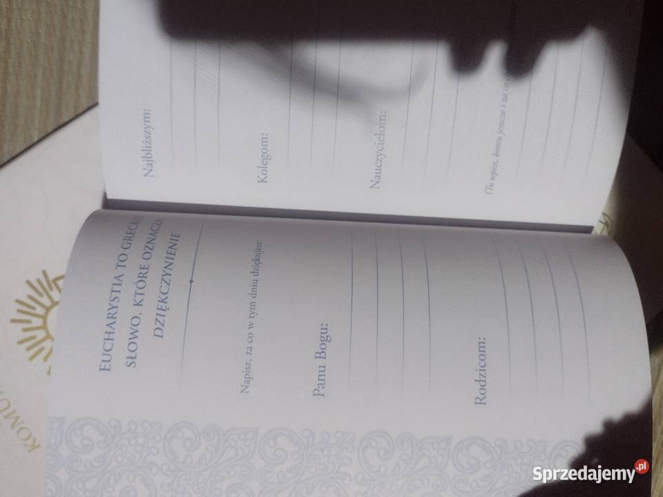 Zestaw komunijny Pamiątka Pierwszej Komunii dla dzieci z klas I-III (6-9 lat)