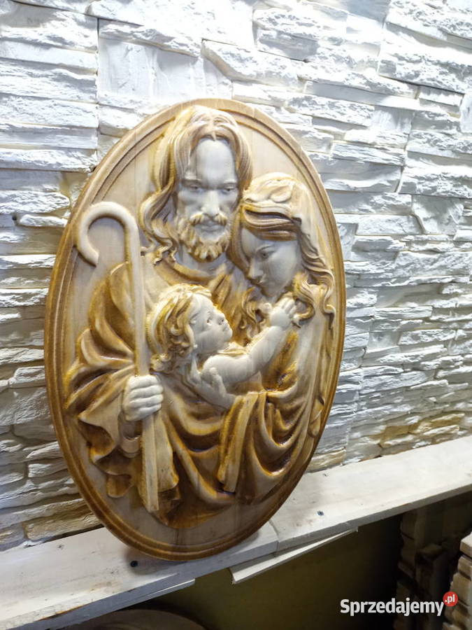 Swieta Rodzina Drewna Plaskorzezba