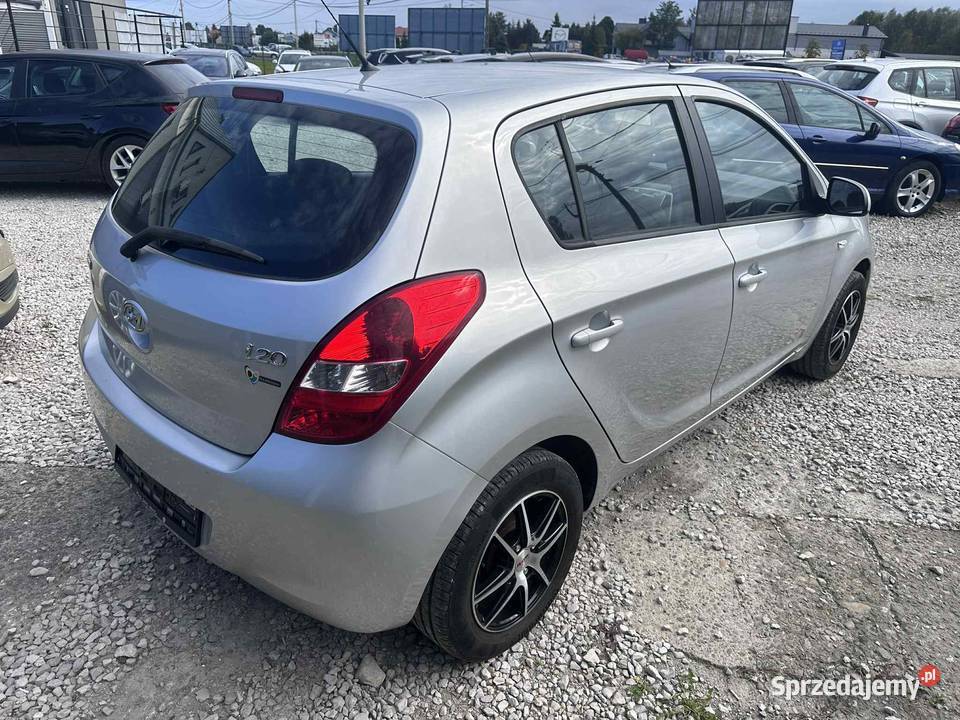 Hyundai i20 Niski Przebieg 87 Klimatyzacja Ładna