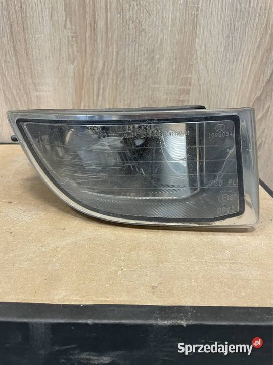 Toyota Land Cruiser 120 Prado halogen prawy Kozubszczyzna