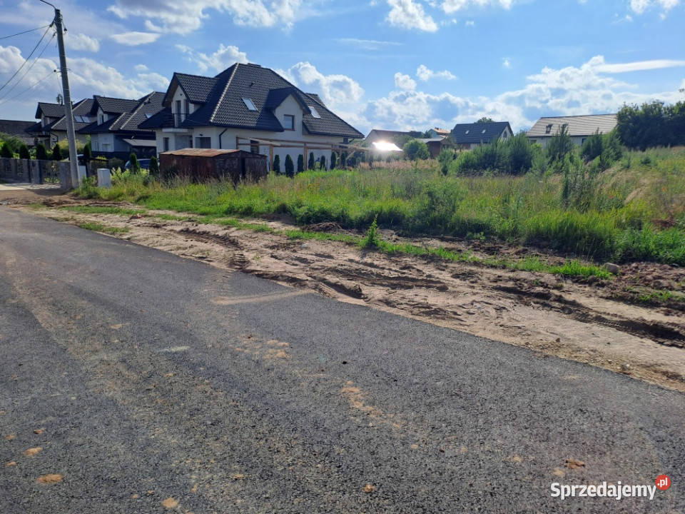 Sprzedam działki budowlane Nieruchomości
