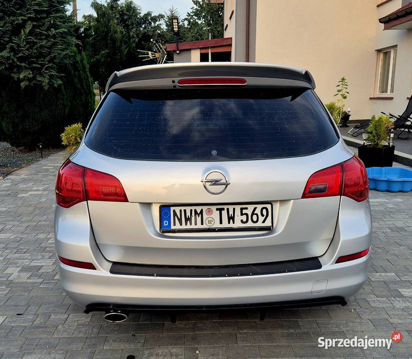 Opel Astra J 14 Turbo Benzyna Klima z Niemiec benzyna