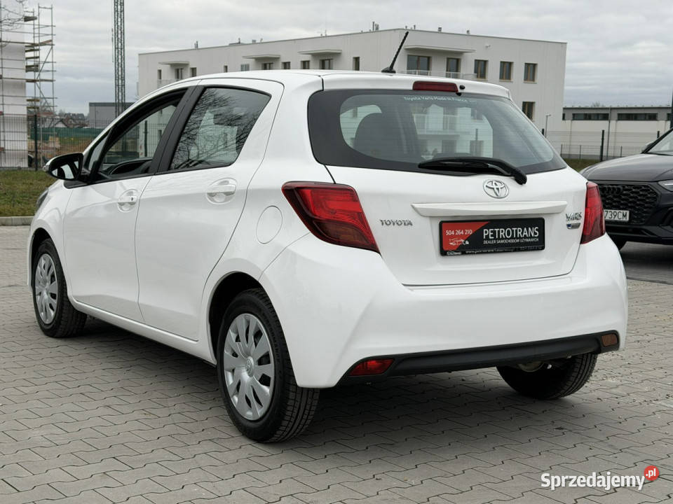 Toyota Yaris 10 70 Klimatyzacja Duże Radio lakier metallic Mrągowo